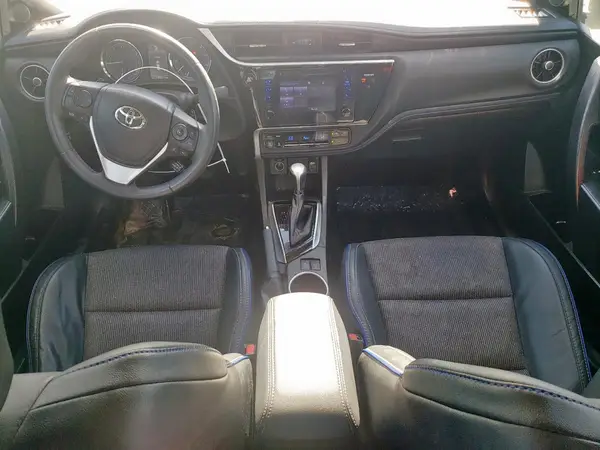 5YFBURHE6HP679341 2017 TOYOTA COROLLA - Image 8