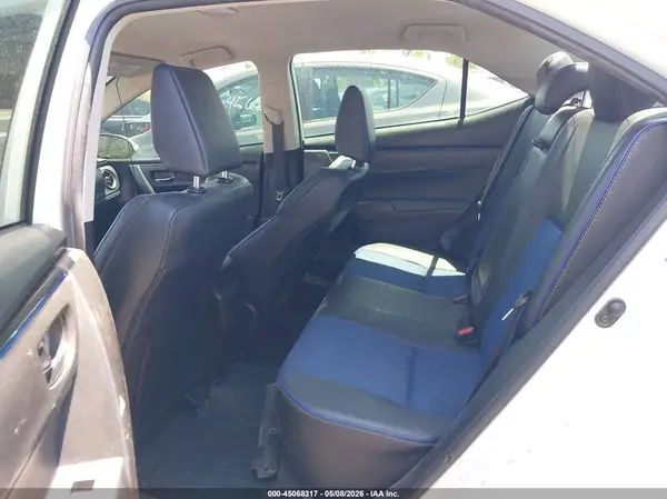 5YFBURHE6HP679808 2017 TOYOTA COROLLA - Image 8