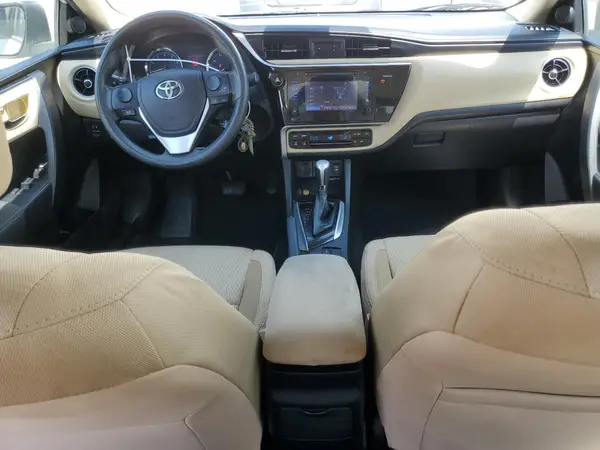 5YFBURHE6HP680442 2017 TOYOTA COROLLA - Image 8