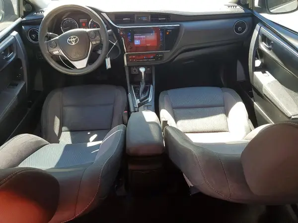5YFBURHE6HP682031 2017 TOYOTA COROLLA - Image 8