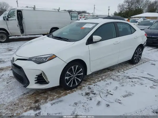 5YFBURHE6HP683440 2017 TOYOTA COROLLA - Image 2