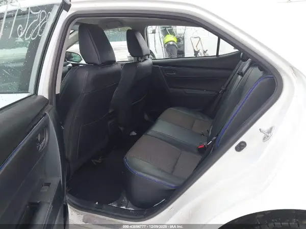 5YFBURHE6HP683440 2017 TOYOTA COROLLA - Image 8