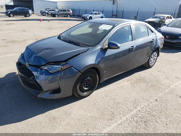 5YFBURHE6HP683759 2017 TOYOTA COROLLA - Image 2