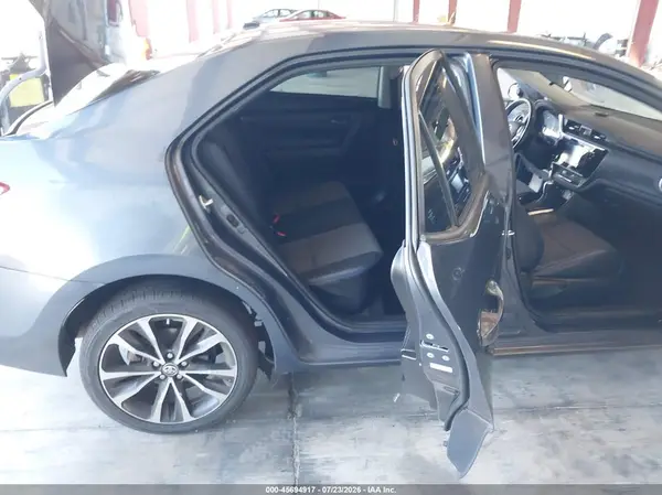 5YFBURHE6HP683924 2017 TOYOTA COROLLA - Image 8