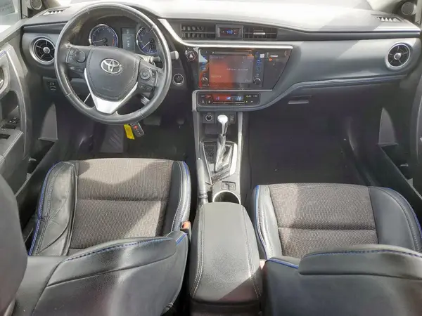 5YFBURHE6HP685222 2017 TOYOTA COROLLA - Image 8