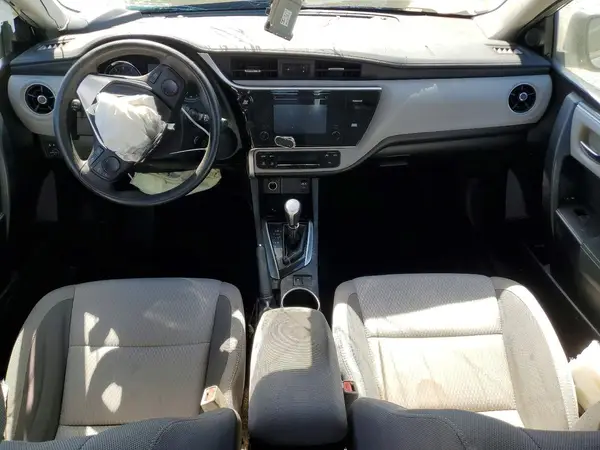 5YFBURHE6HP686726 2017 TOYOTA COROLLA - Image 8