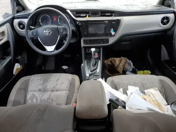 5YFBURHE6HP686810 2017 TOYOTA COROLLA - Image 8