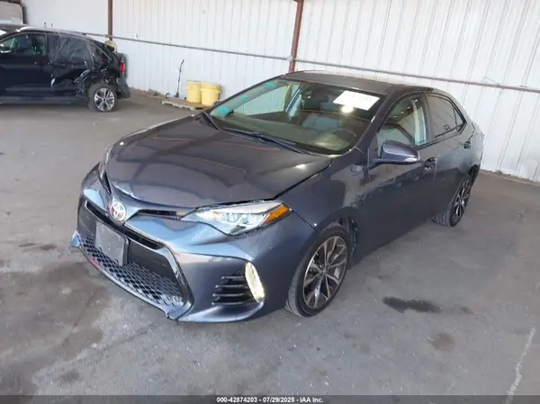 5YFBURHE6HP690341 2017 TOYOTA COROLLA - Image 2