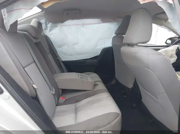 5YFBURHE6HP692462 2017 TOYOTA COROLLA - Image 8