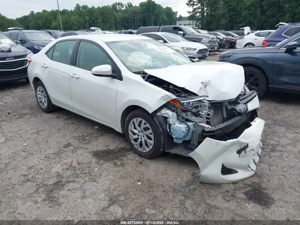 5YFBURHE6HP692672 2017 TOYOTA COROLLA - Image 1
