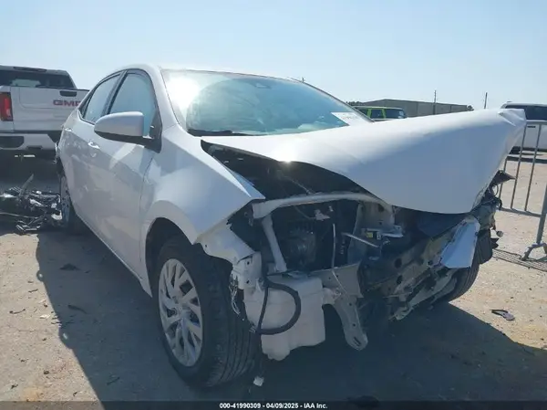 5YFBURHE6HP692770 2017 TOYOTA COROLLA - Image 1