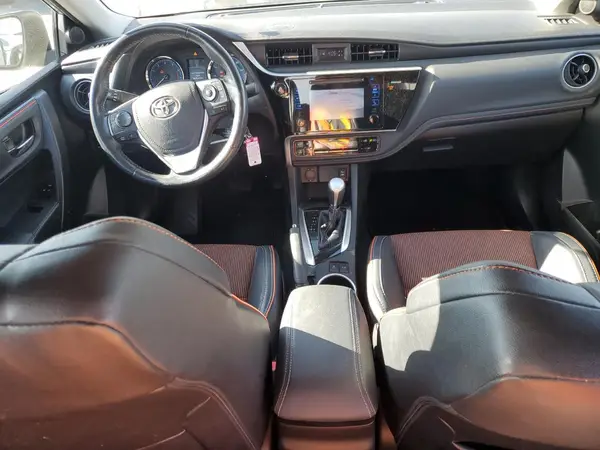 5YFBURHE6HP692946 2017 TOYOTA COROLLA - Image 8