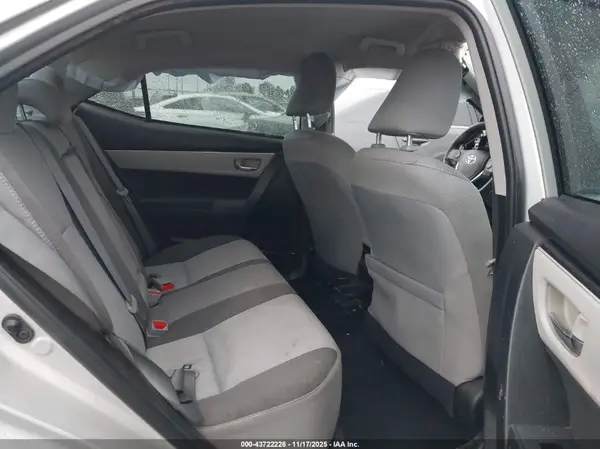 5YFBURHE6HP693403 2017 TOYOTA COROLLA - Image 8