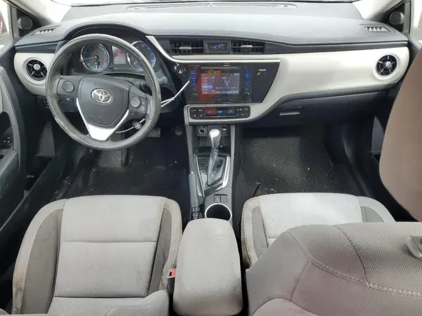 5YFBURHE6HP697032 2017 TOYOTA COROLLA - Image 8