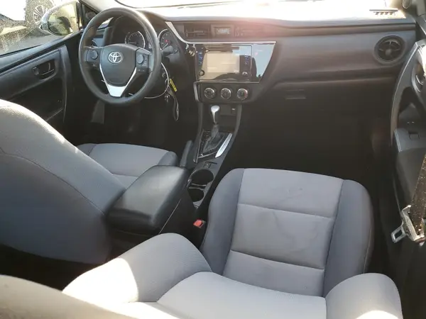 5YFBURHE6HP699329 2017 TOYOTA COROLLA - Image 8