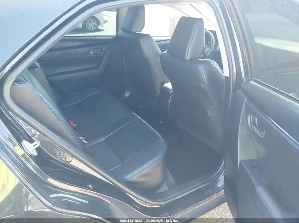 5YFBURHE6HP703069 2017 TOYOTA COROLLA - Image 8