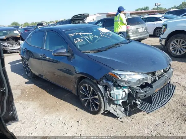 5YFBURHE6HP705484 2017 TOYOTA COROLLA - Image 1