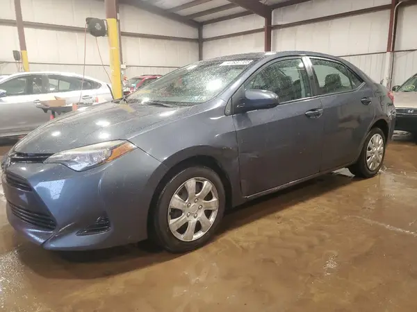 5YFBURHE6HP705582 2017 TOYOTA COROLLA - Image 1