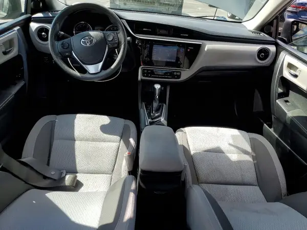 5YFBURHE6HP705906 2017 TOYOTA COROLLA - Image 8