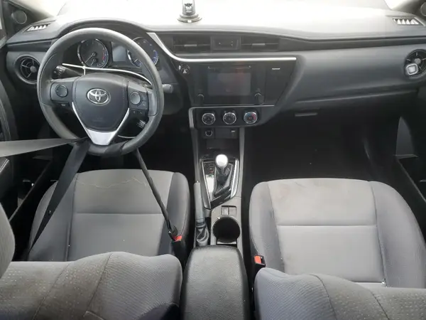 5YFBURHE6HP709258 2017 TOYOTA COROLLA - Image 8