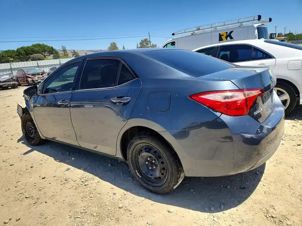 5YFBURHE6HP709907 2017 TOYOTA COROLLA - Image 2