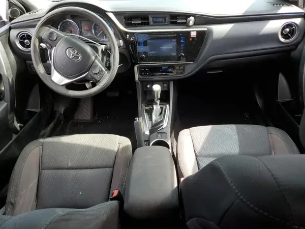 5YFBURHE6HP710815 2017 TOYOTA COROLLA - Image 8