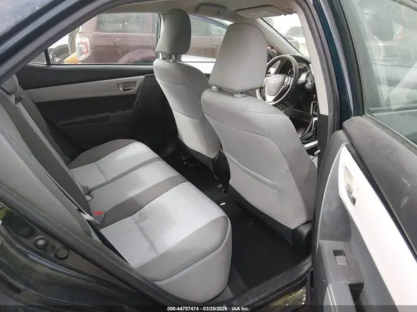 5YFBURHE6HP710975 2017 TOYOTA COROLLA - Image 8