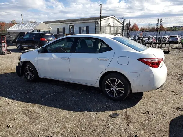 5YFBURHE6HP711219 2017 TOYOTA COROLLA - Image 2