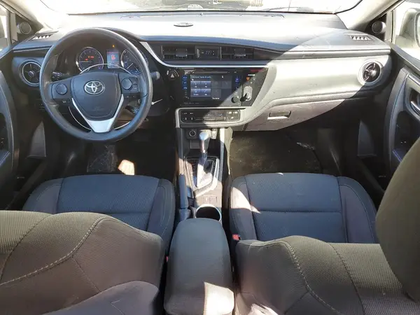 5YFBURHE6HP711219 2017 TOYOTA COROLLA - Image 8