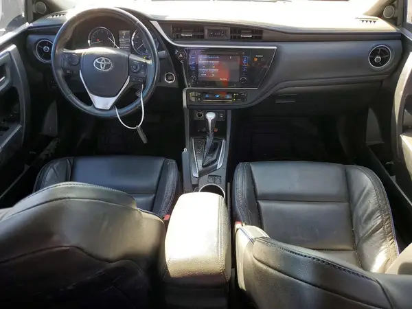 5YFBURHE6HP711835 2017 TOYOTA COROLLA - Image 8