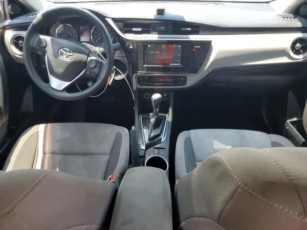 5YFBURHE6HP713262 2017 TOYOTA COROLLA - Image 8