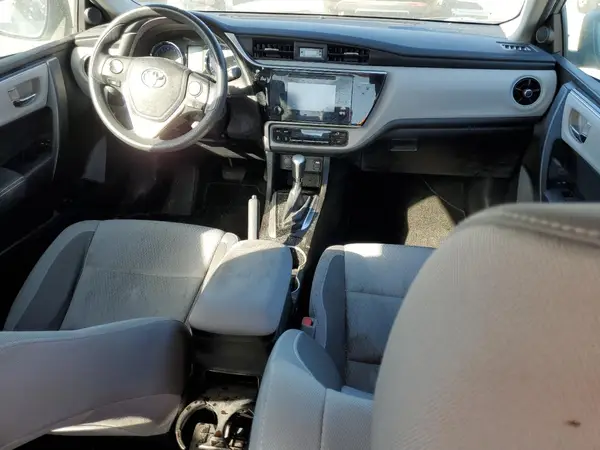 5YFBURHE6HP714010 2017 TOYOTA COROLLA - Image 8