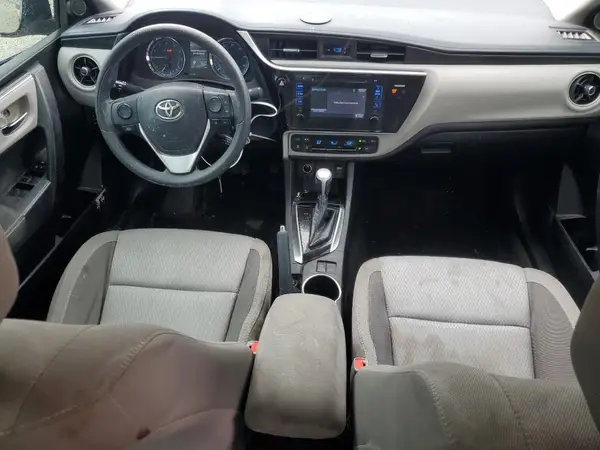 5YFBURHE6HP714864 2017 TOYOTA COROLLA - Image 8