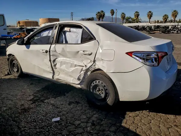 5YFBURHE6HP715884 2017 TOYOTA COROLLA - Image 2