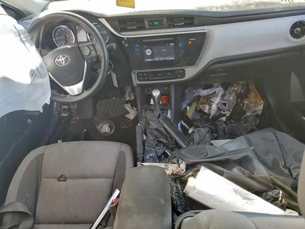 5YFBURHE6HP715884 2017 TOYOTA COROLLA - Image 8