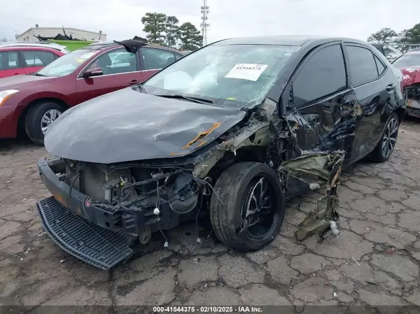 5YFBURHE6HP722317 2017 TOYOTA COROLLA - Image 2