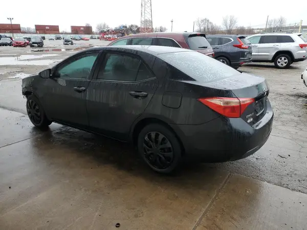 5YFBURHE6HP722589 2017 TOYOTA COROLLA - Image 2