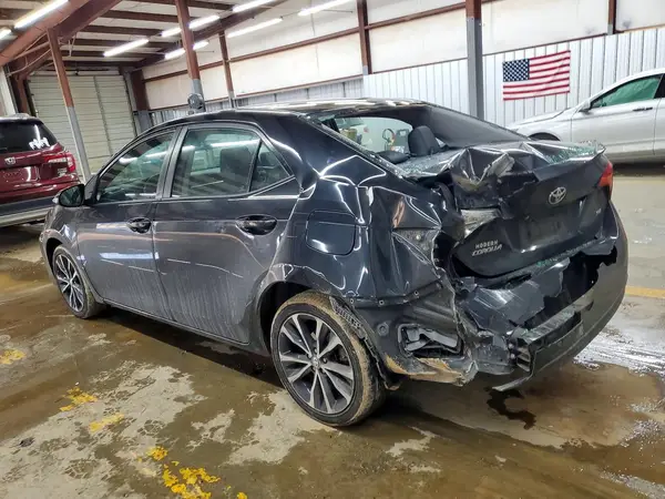5YFBURHE6HP724908 2017 TOYOTA COROLLA - Image 2