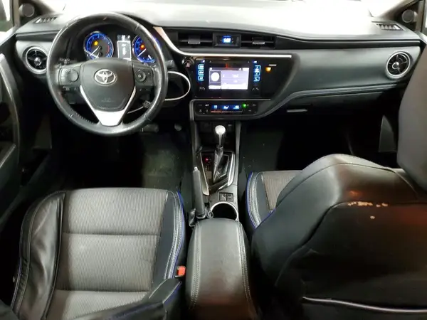 5YFBURHE6HP724908 2017 TOYOTA COROLLA - Image 8