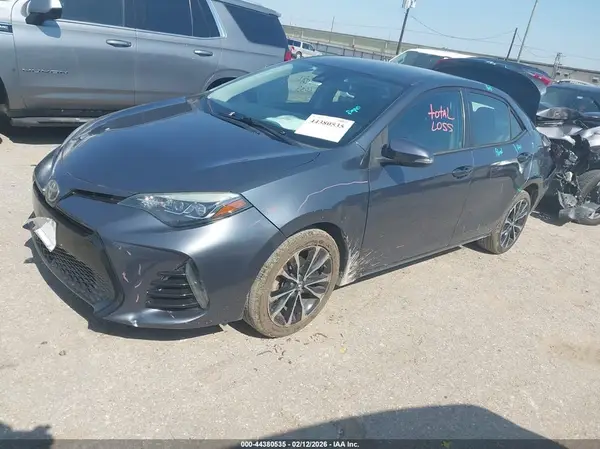 5YFBURHE6HP726478 2017 TOYOTA COROLLA - Image 2