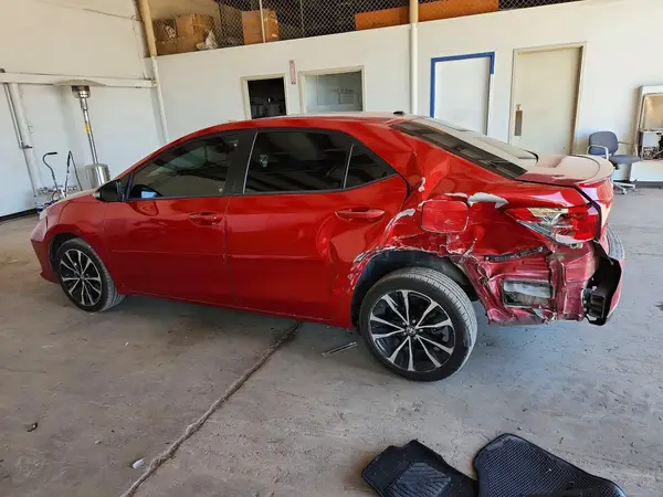 5YFBURHE6HP728375 2017 TOYOTA COROLLA - Image 2
