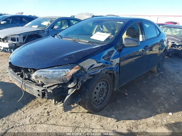 5YFBURHE6HP731406 2017 TOYOTA COROLLA - Image 2
