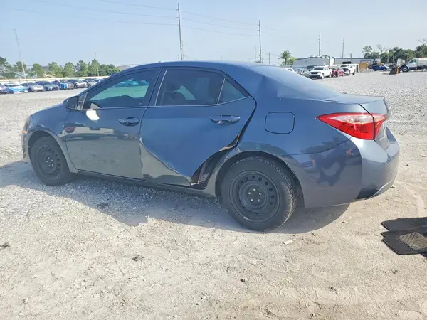 5YFBURHE6HP732555 2017 TOYOTA COROLLA - Image 2