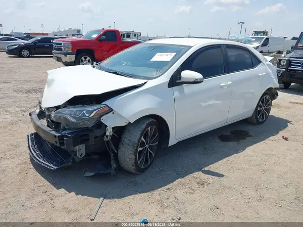 5YFBURHE6HP732779 2017 TOYOTA COROLLA - Image 2