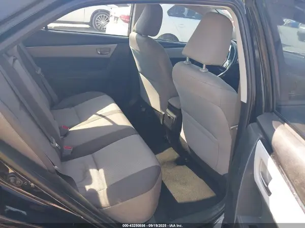 5YFBURHE6HP734385 2017 TOYOTA COROLLA - Image 8