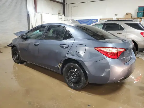 5YFBURHE6HP736427 2017 TOYOTA COROLLA - Image 2