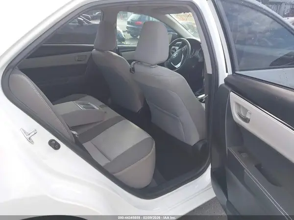 5YFBURHE6HP737254 2017 TOYOTA COROLLA - Image 8