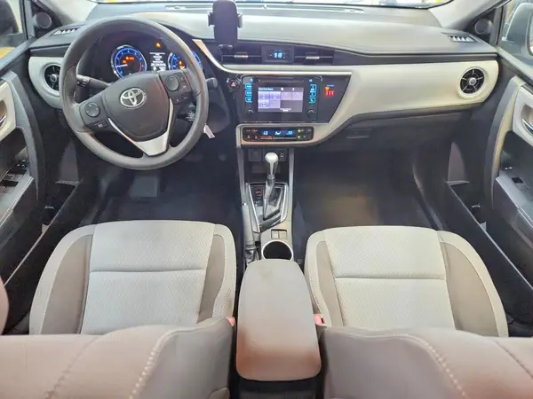 5YFBURHE6JP738409 2018 TOYOTA COROLLA - Image 8