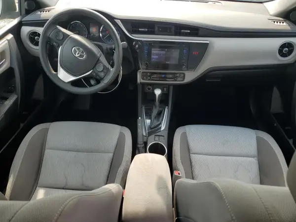 5YFBURHE6JP739205 2018 TOYOTA COROLLA - Image 8