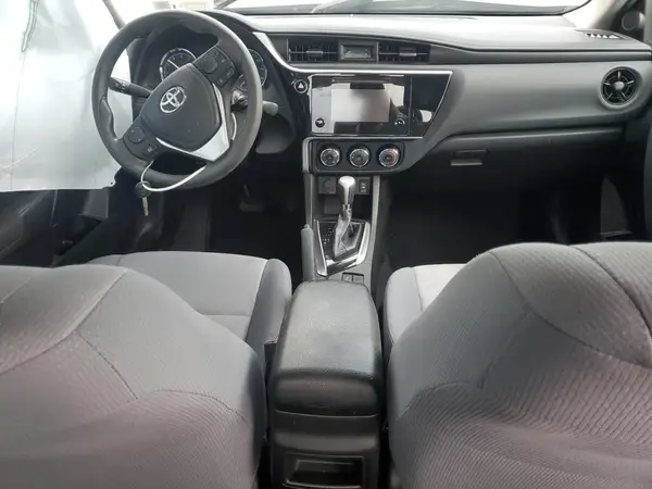 5YFBURHE6JP740242 2018 TOYOTA COROLLA - Image 8